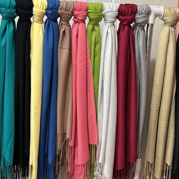 Accessories - Elegant Multicolor Women's Scarves Collection